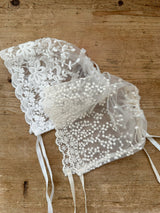 Lace Laura Bonnets _2Types