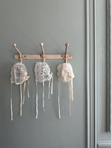 Lace Laura Bonnets _2Types