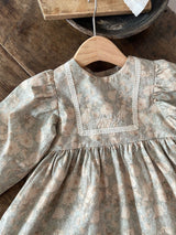 AN Vintage Floral Dress