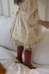 AL eyelet cotton apron _2 Sizes
