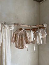 Lindy Kerchief _2Colours
