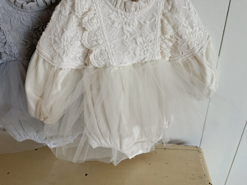 Jella Lace Romper_ Cream