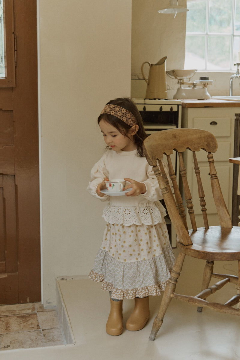 Madeleine Blouse and Skirt Set_Beige