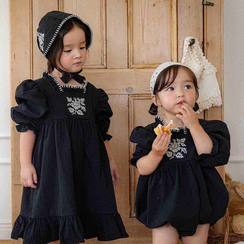 OZ Embroidery Dress _Black