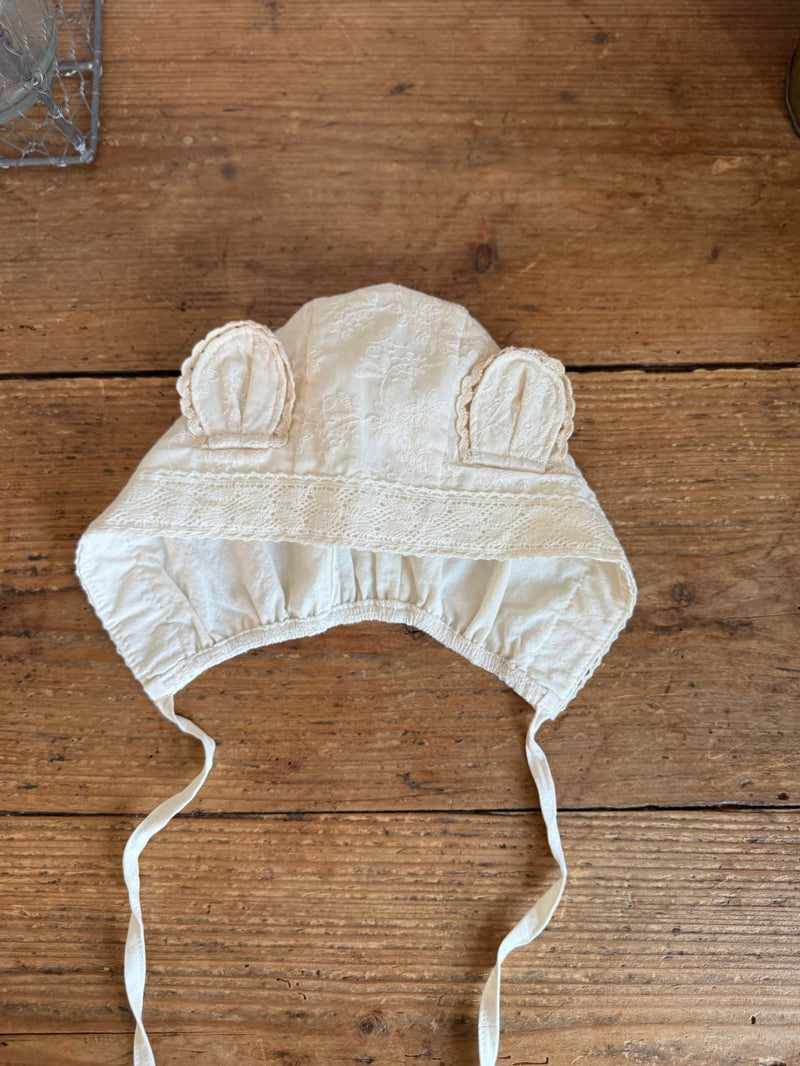 Teddy Bear Lace Bonnet