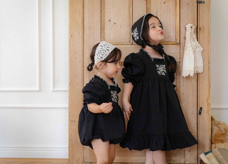 OZ Embroidery Dress _Black