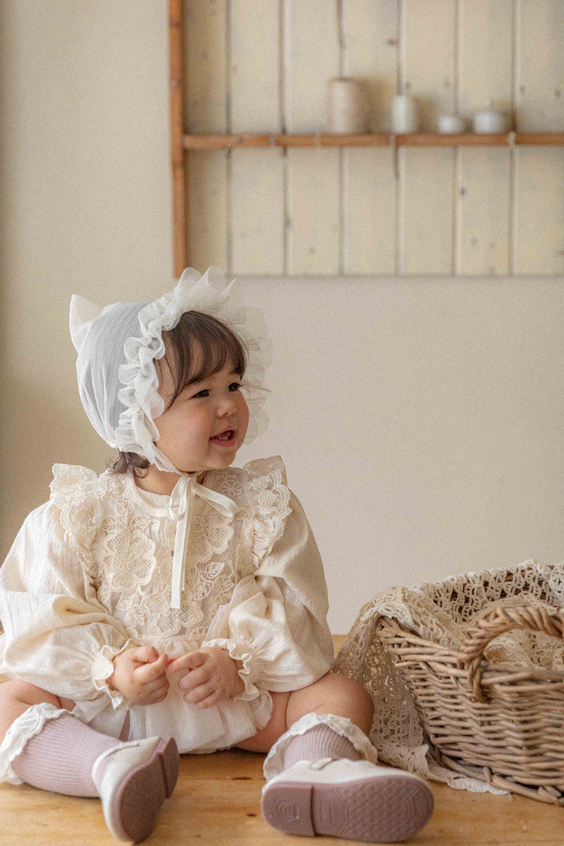 Ange Lace Vest