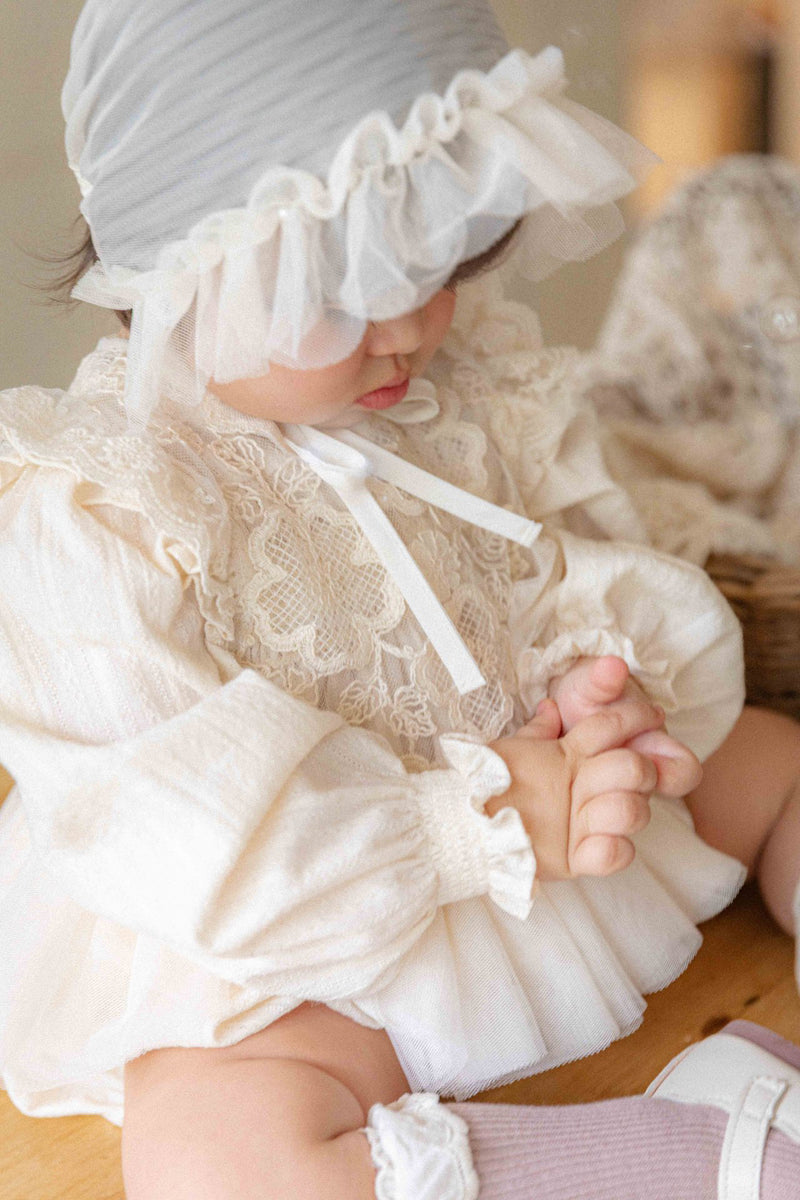 Ange Lace Vest