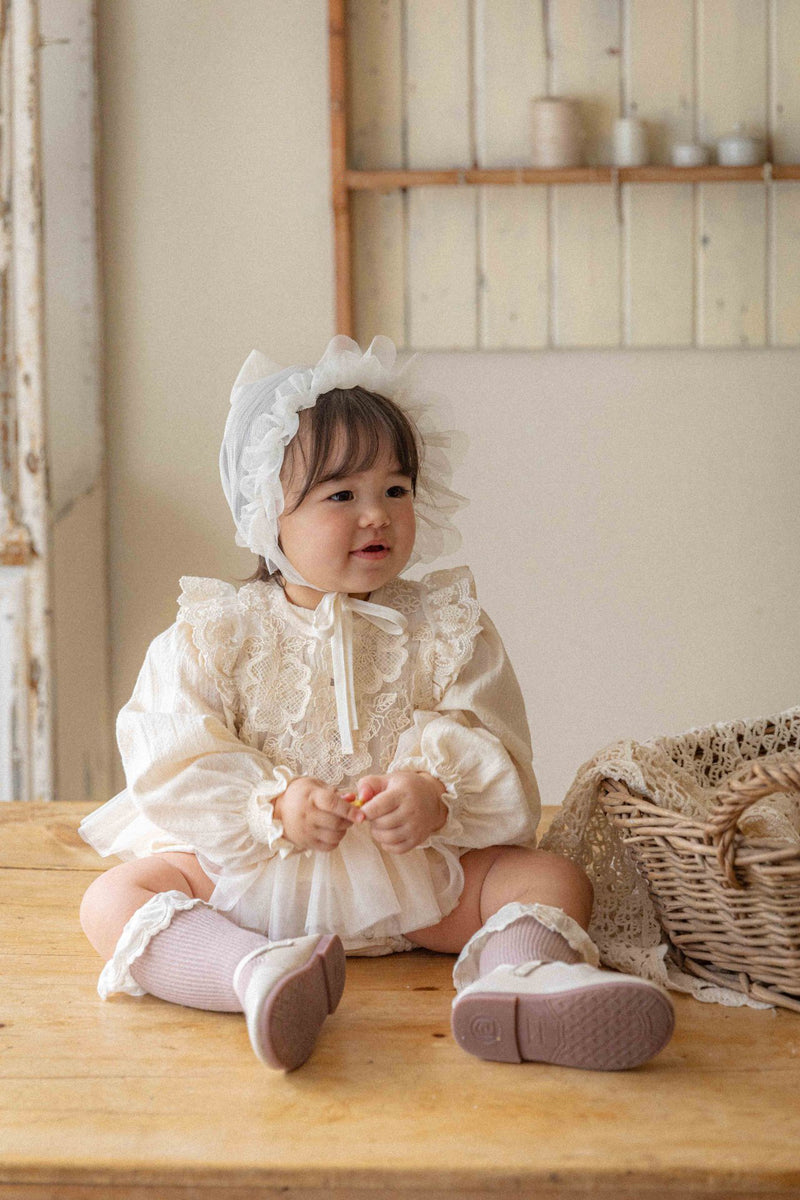Ange Lace Vest