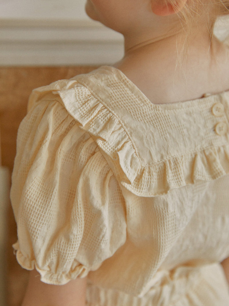 Rose Frill Blouse & Shorts Set _Beige