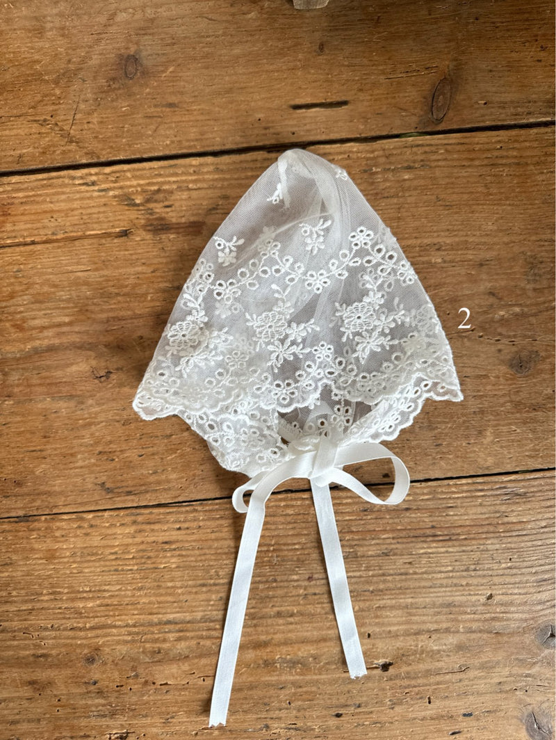 Lacey Bonnet _White