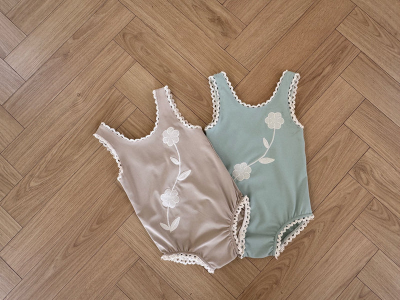 Daisy Swimsuit _2 Colours