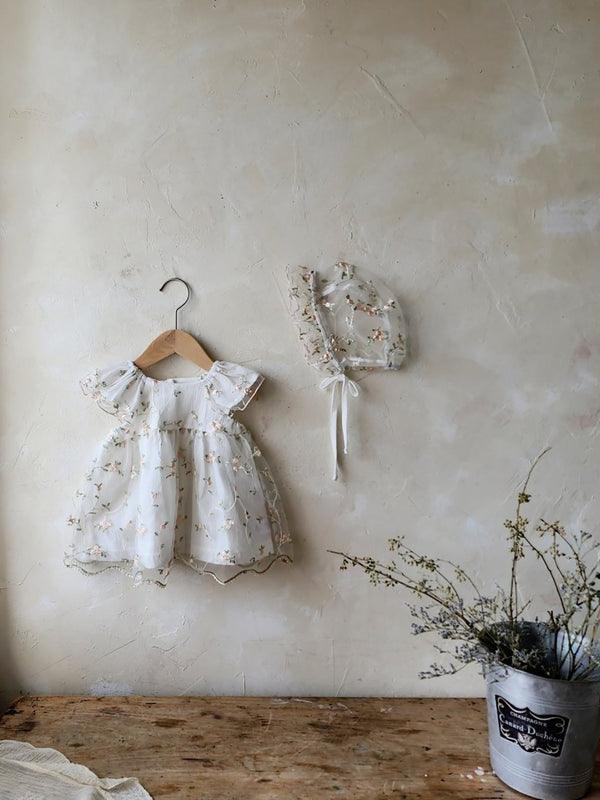 Emily Embroidery Dress & Bonnet Set_ White
