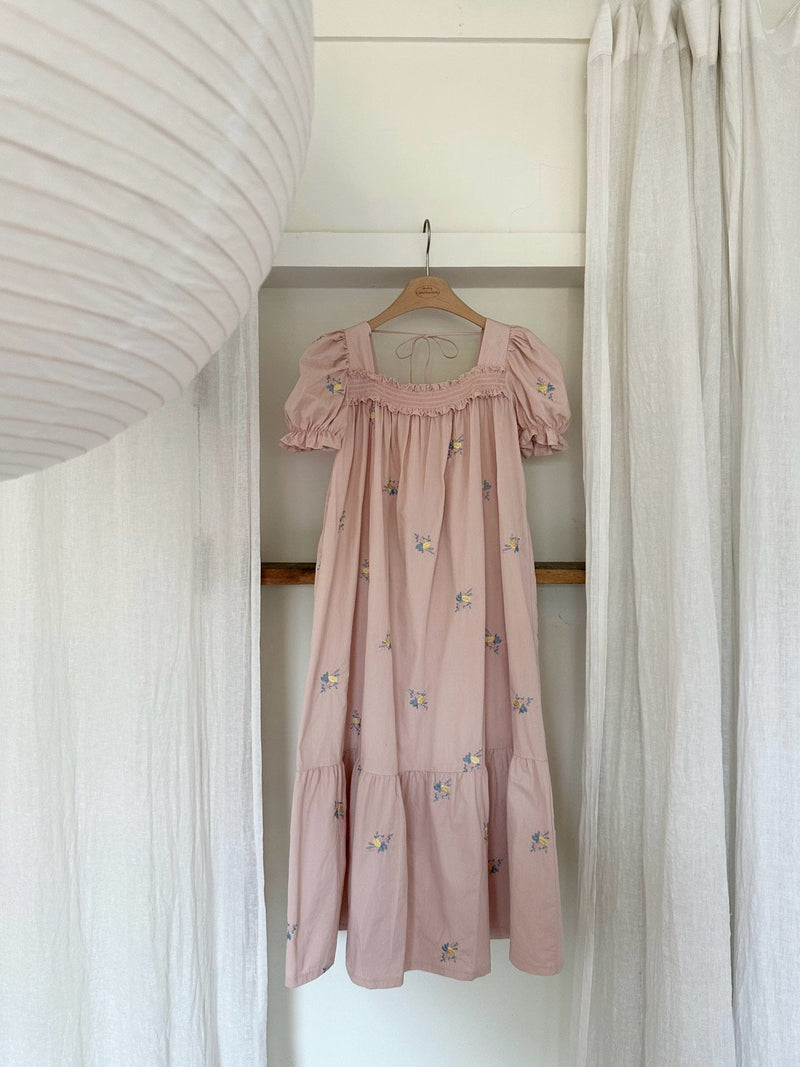 Latte Eembroidery Adult Dress_ Pink