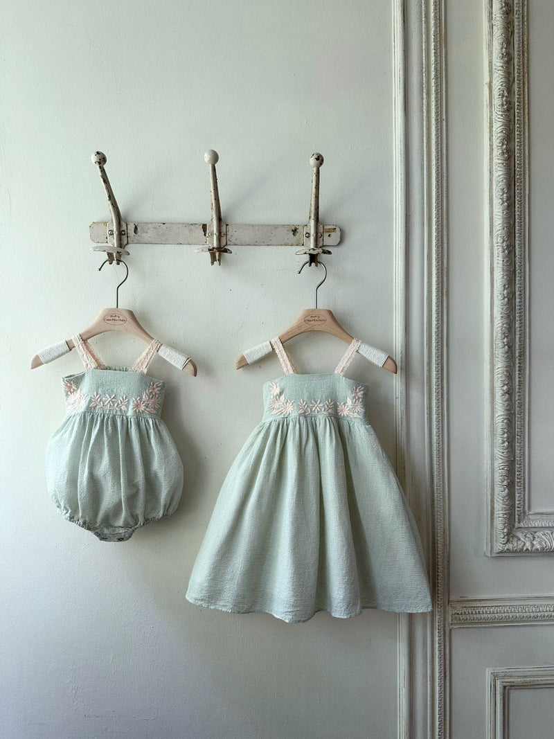 Aria Embroidery Dress _Mint