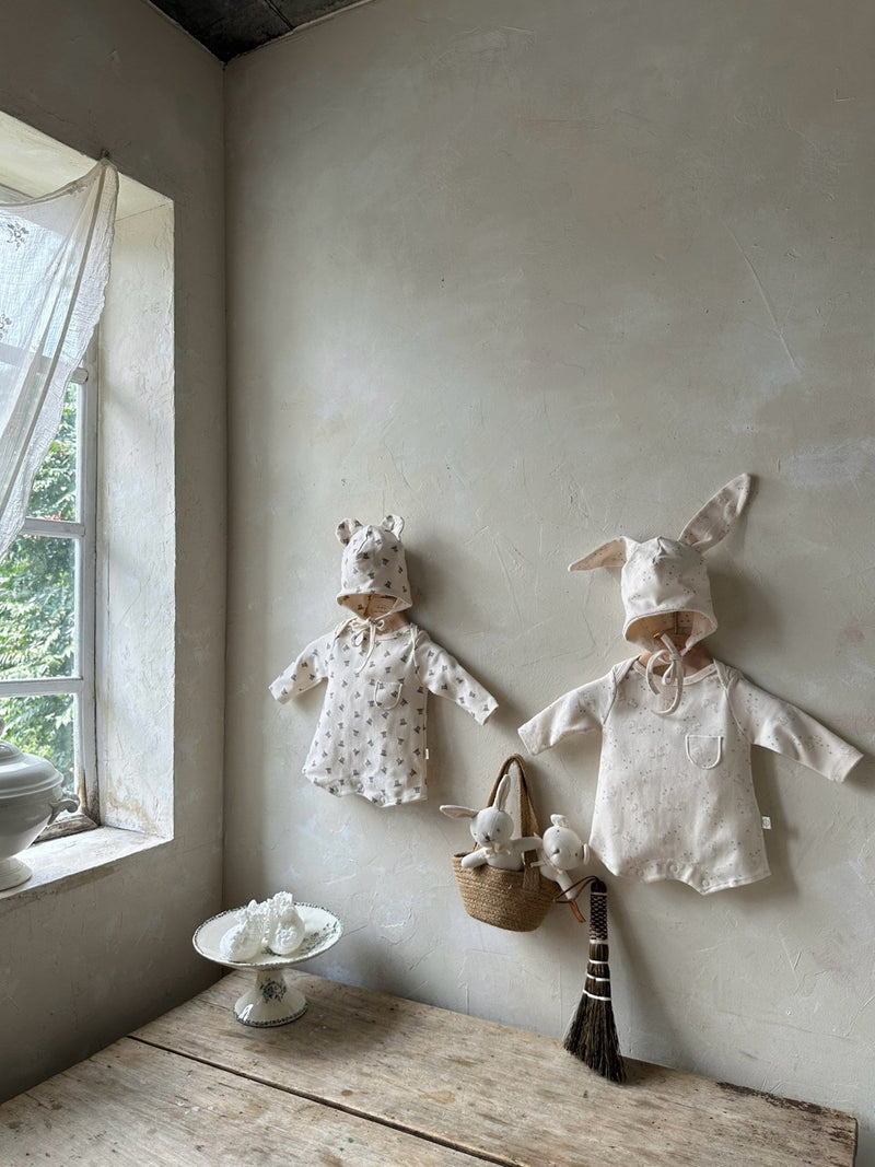 Monbebe Printed Suit and Bonnet Set from Newborn Size _Bear Prints