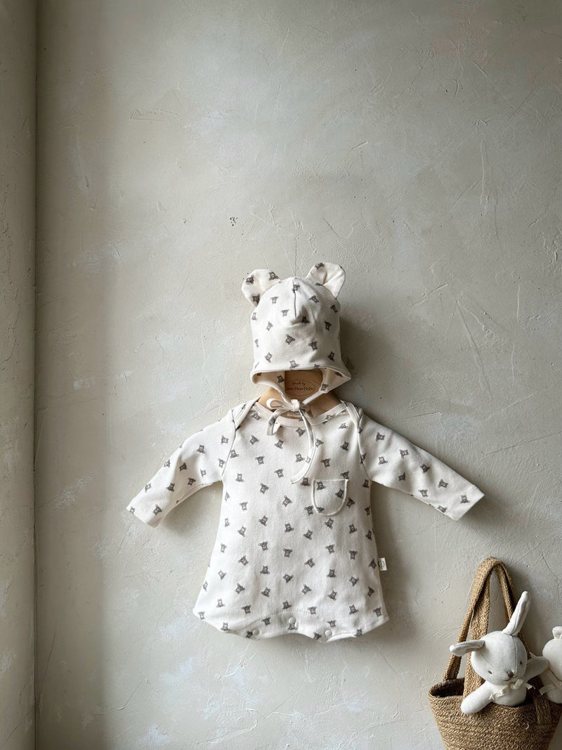 Monbebe Printed Suit and Bonnet Set from Newborn Size _Bear Prints