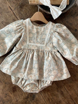AN Vintage Floral Dress Romper