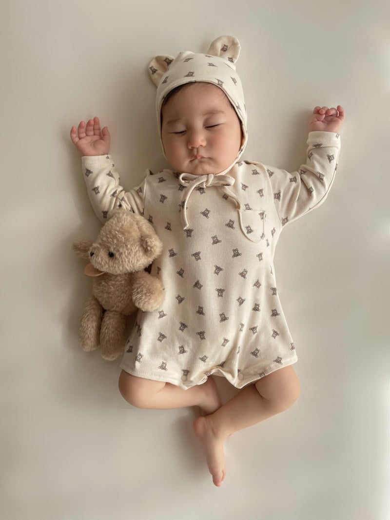 Monbebe Printed Suit and Bonnet Set from Newborn Size _Bear Prints