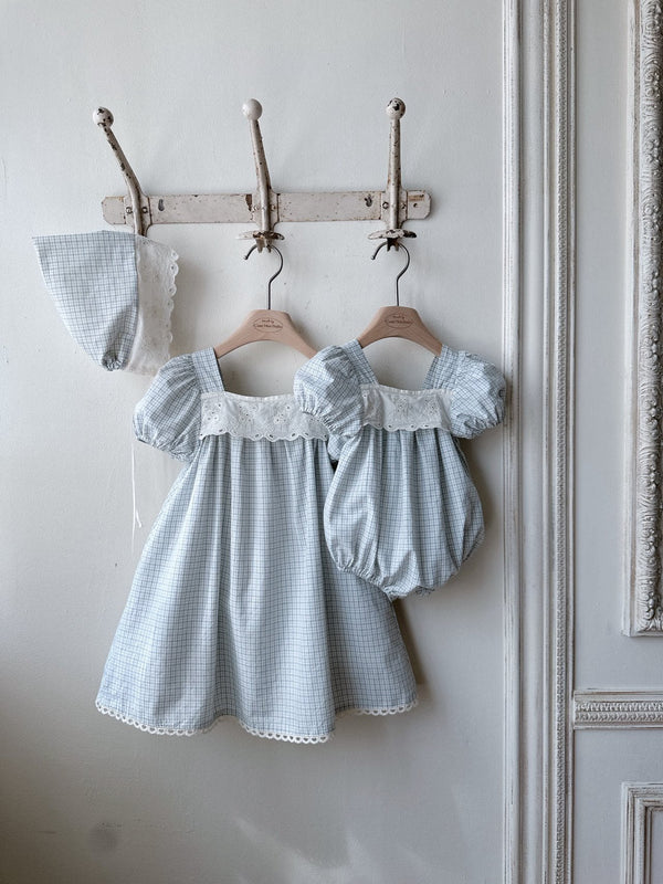 Bluebell Cottage Bonnet