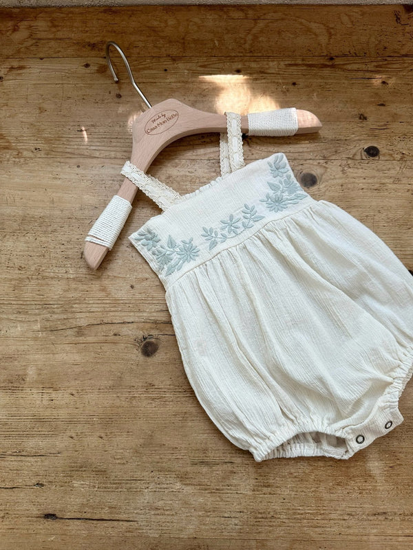 Aria Embroidery Romper _Cream