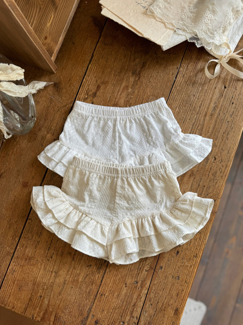 Romantic Blouse & Shorts Set _Cream