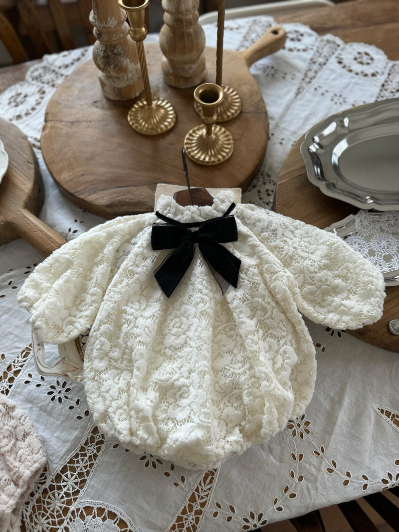 Lace Ribbon Romper _Cream