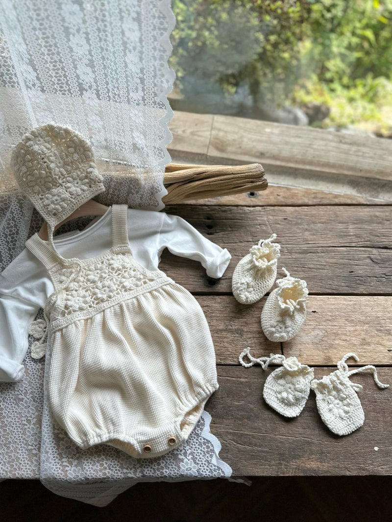 Monbebe Handmade Newborn Booties_2Colours