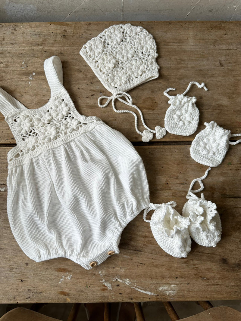 Monbebe Handmade Newborn Booties_2Colours