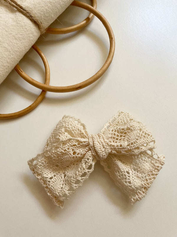 Crochet Bow Clip