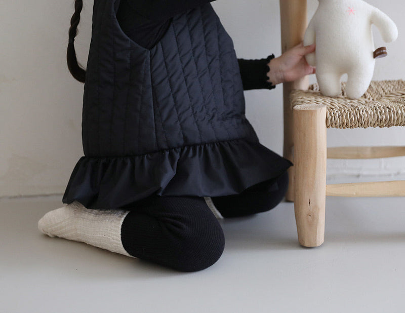 Frill Quilted Vest _ Black