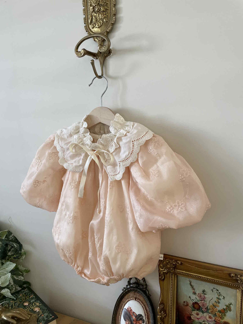 Butterfly Lace Neck Collar _2Types