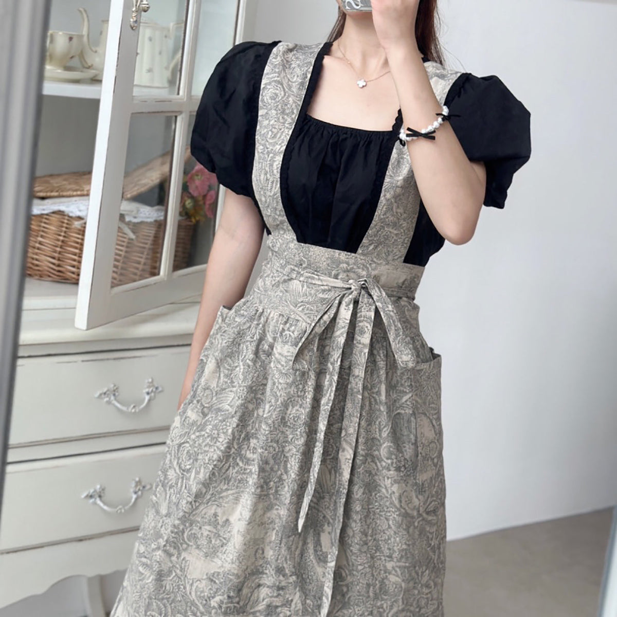 Black Suspender Lace Apron (Adult) – PIPIROO